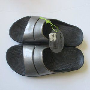 BRAND NEW - OOFOS OOAHH LUXE SLIDE SANDAL - LATTE - WOMEN’S SIZE 10 - NWT